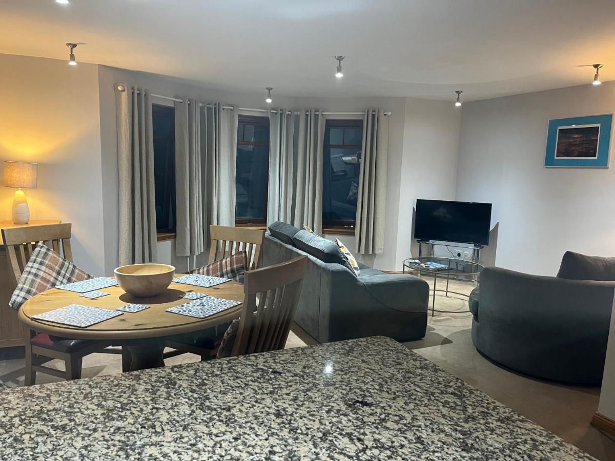 6 Canalside Apartments Fort William Esterno foto